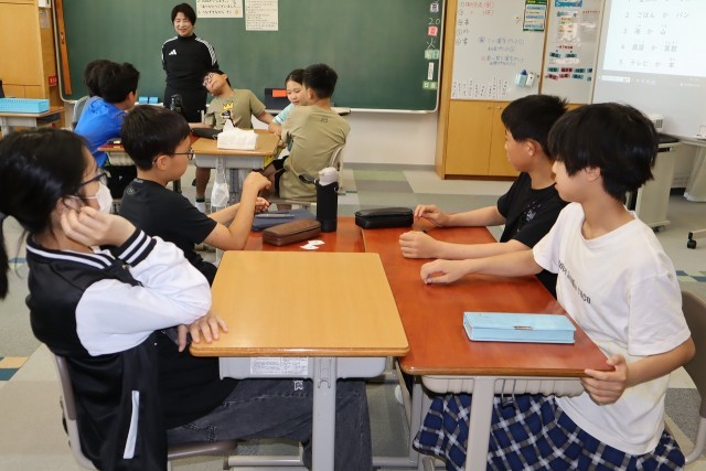 ６年