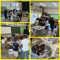 「インクカートリッジ仕分け作業の様子」